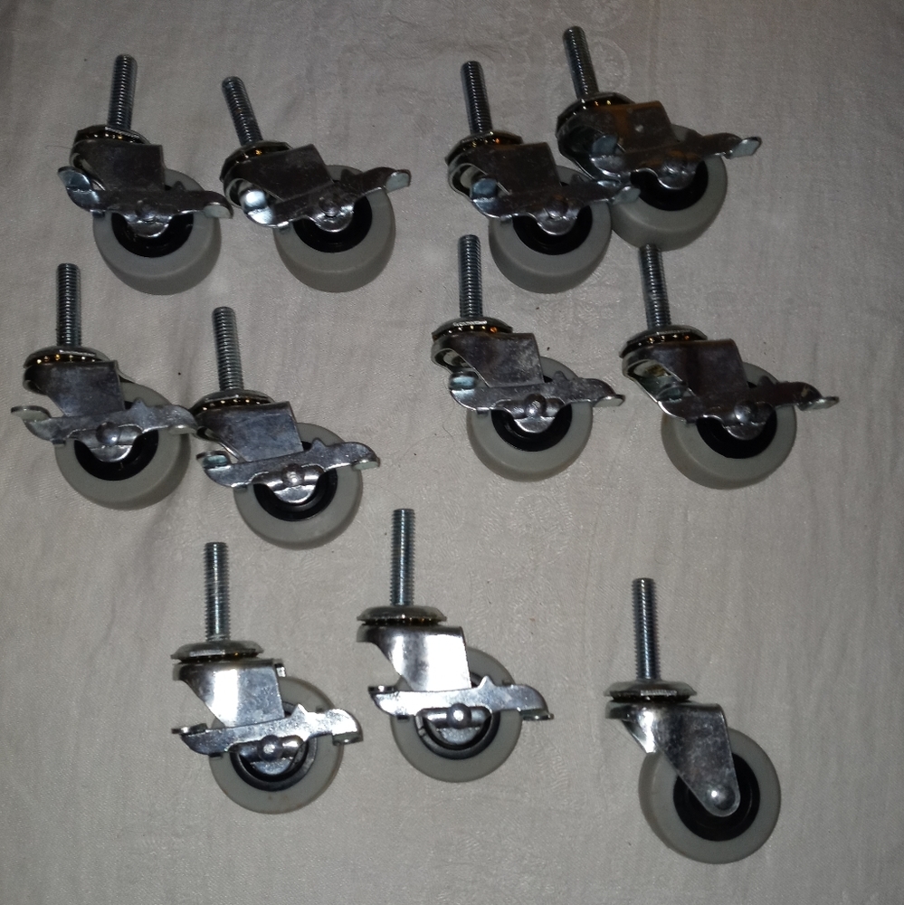Heavy duty caster wheels